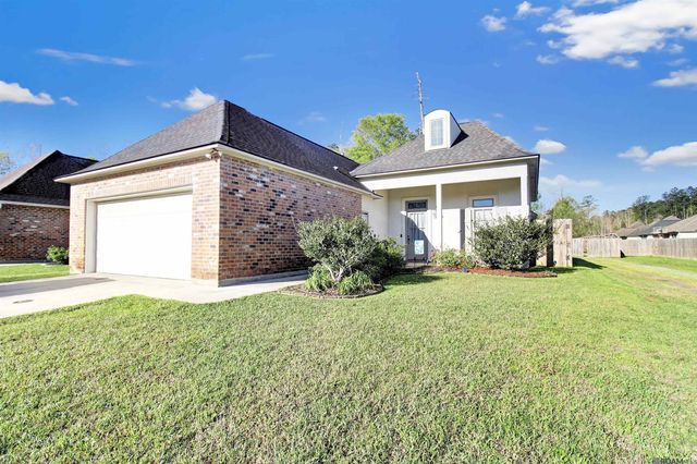 27955 Meadow Hill Ln, Denham Springs, LA 70726