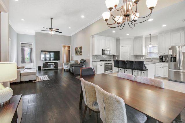 27955 Meadow Hill Ln, Denham Springs, LA 70726