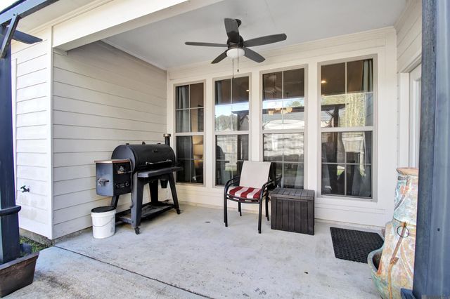 27955 Meadow Hill Ln, Denham Springs, LA 70726