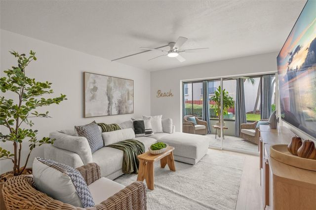 2609 WOODGATE LANE K4, Sarasota, FL 34231