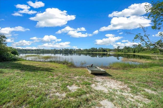 206 MALAUKA RADIAL, Ocklawaha, FL 32179