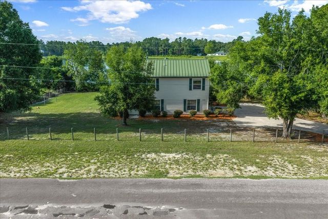206 MALAUKA RADIAL, Ocklawaha, FL 32179