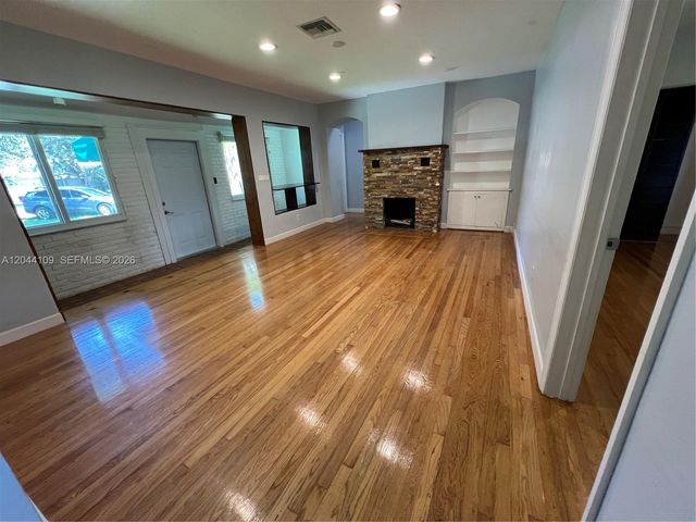 432 Palmetto Dr 0, Miami Springs, FL 33166