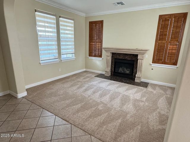 2909 N 48TH Street, Phoenix, AZ 85018