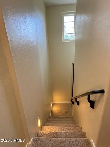 2909 N 48TH Street, Phoenix, AZ 85018