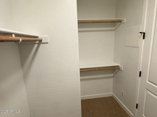 2909 N 48TH Street, Phoenix, AZ 85018