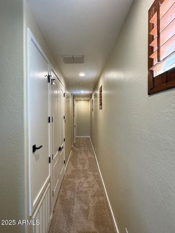 2909 N 48TH Street, Phoenix, AZ 85018