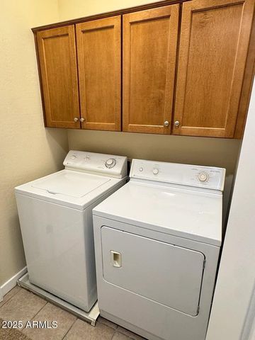 2909 N 48TH Street, Phoenix, AZ 85018