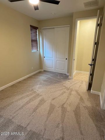 2909 N 48TH Street, Phoenix, AZ 85018