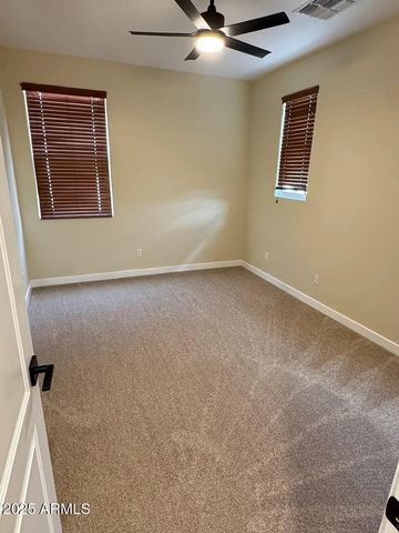 2909 N 48TH Street, Phoenix, AZ 85018