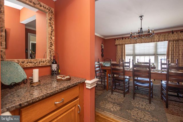 895 SLATE HILL RD, Yardley, PA 19067