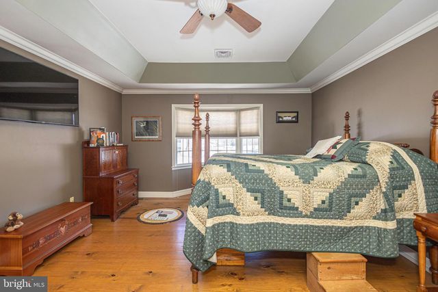 895 SLATE HILL RD, Yardley, PA 19067