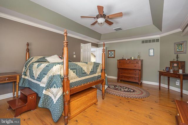 895 SLATE HILL RD, Yardley, PA 19067