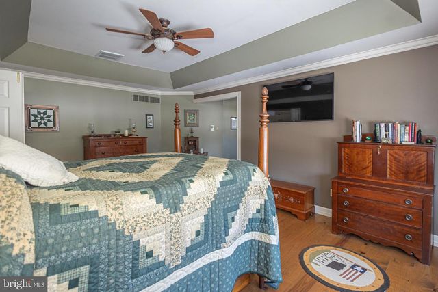 895 SLATE HILL RD, Yardley, PA 19067