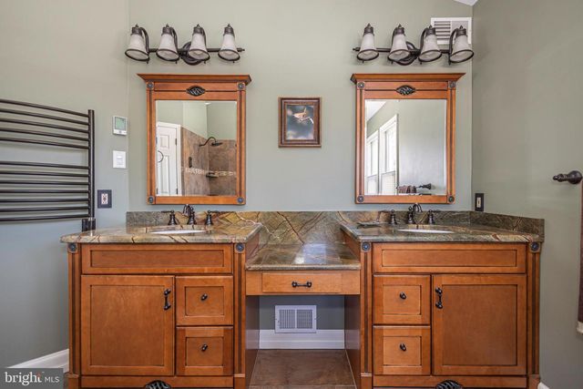 895 SLATE HILL RD, Yardley, PA 19067