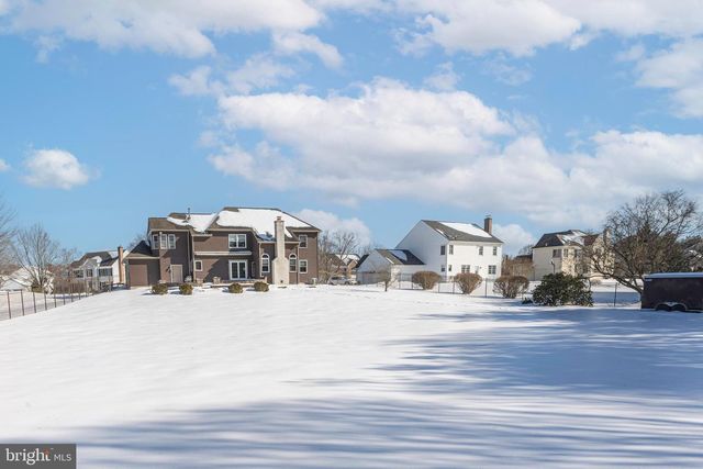 895 SLATE HILL RD, Yardley, PA 19067