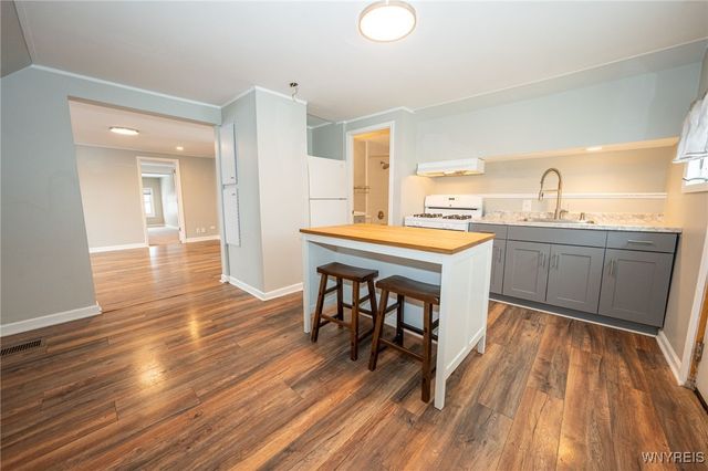 455 Robinson Street, North Tonawanda, NY 14120