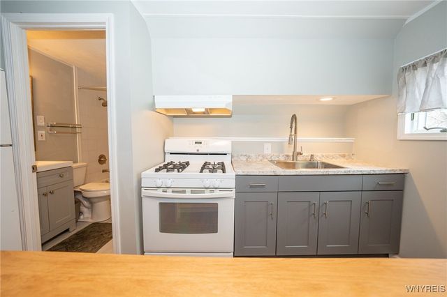 455 Robinson Street, North Tonawanda, NY 14120