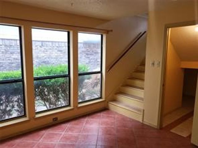 1420 Eastview Street, Fort Worth, TX 76134