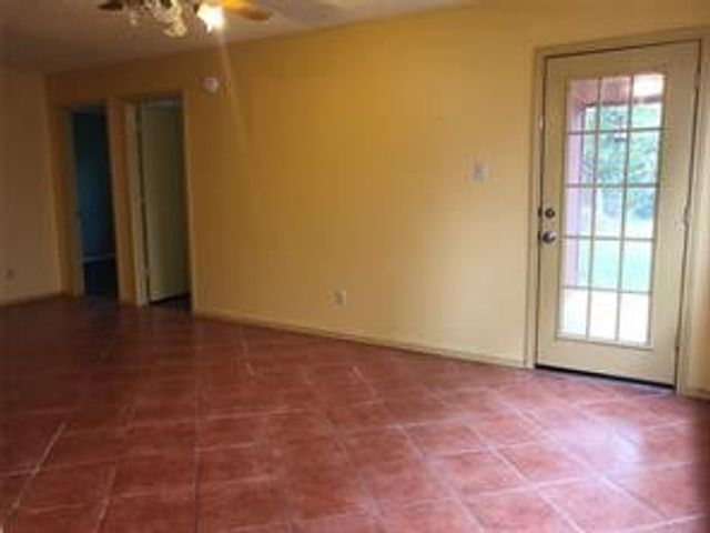 1420 Eastview Street, Fort Worth, TX 76134