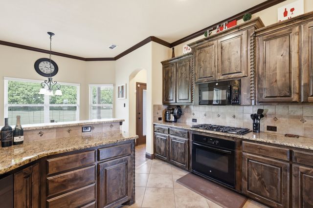11480 Chisum Road, Sanger, TX 76266