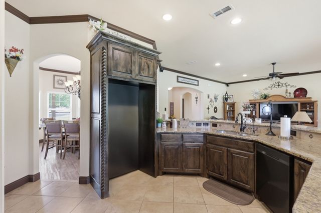 11480 Chisum Road, Sanger, TX 76266