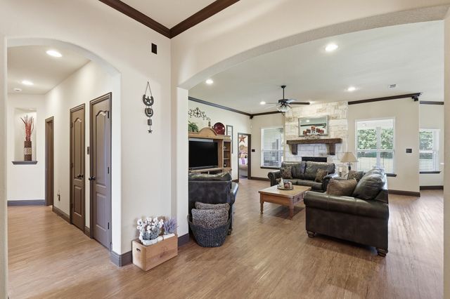 11480 Chisum Road, Sanger, TX 76266