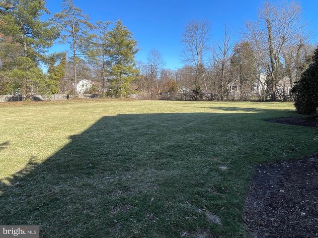 58 SUTPHIN PNES PNES, Yardley, PA 19067