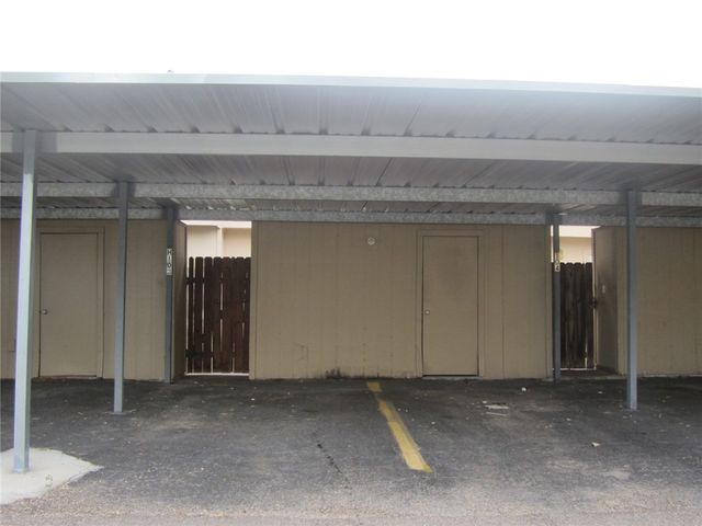 6702 Everhart H103, Corpus Christi, TX 78413