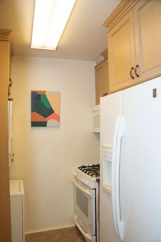 26910 Grand Central Parkway 22F, Floral Park, NY 11005