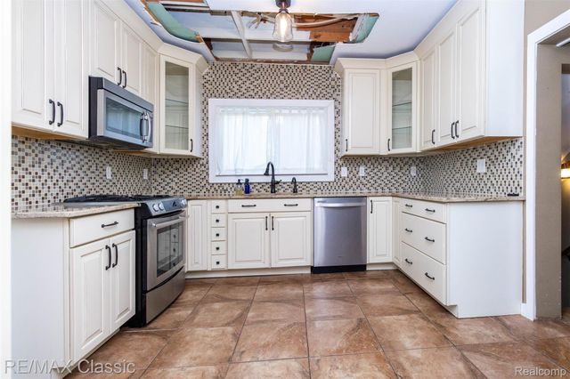 316 E Liberty Street, Milford Village, MI 48381