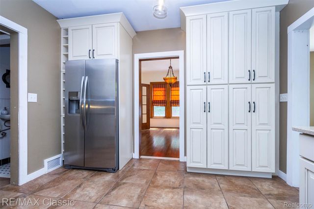 316 E Liberty Street, Milford Village, MI 48381
