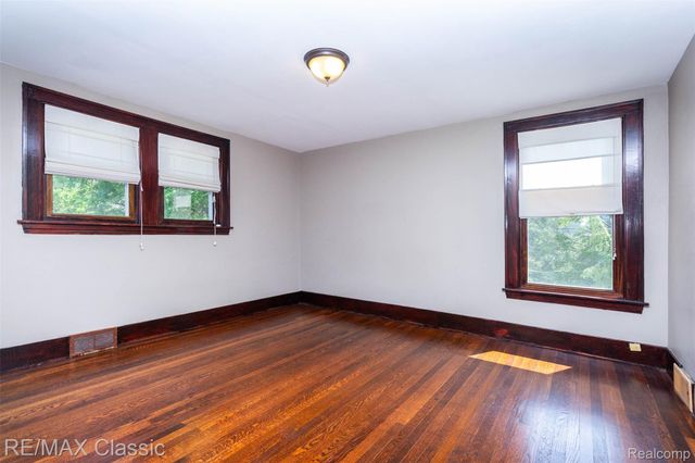 316 E Liberty Street, Milford Village, MI 48381