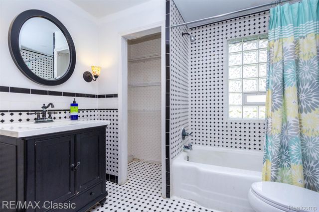 316 E Liberty Street, Milford Village, MI 48381
