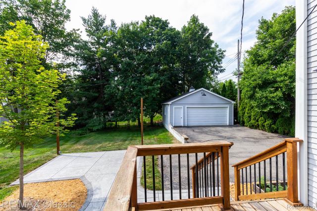 316 E Liberty Street, Milford Village, MI 48381