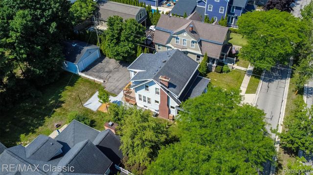 316 E Liberty Street, Milford Village, MI 48381