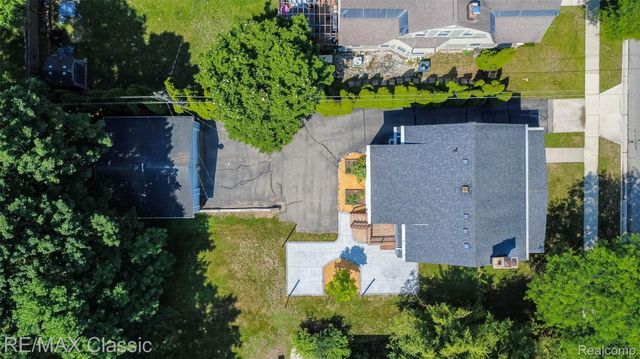 316 E Liberty Street, Milford Village, MI 48381
