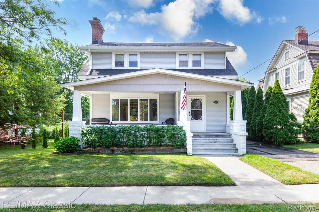 316 E Liberty Street, Milford Village, MI 48381