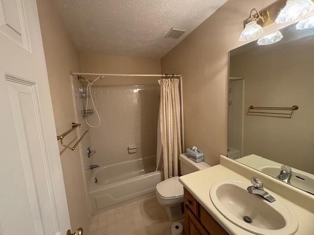 9141 Saddlebrook Way, Douglasville, GA 30135