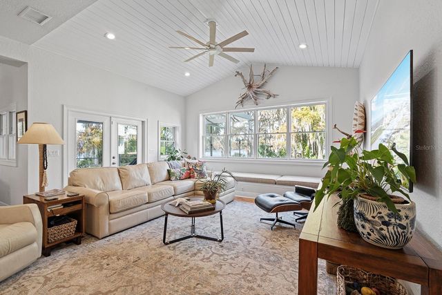 520 LAKE MILLS ROAD, Chuluota, FL 32766