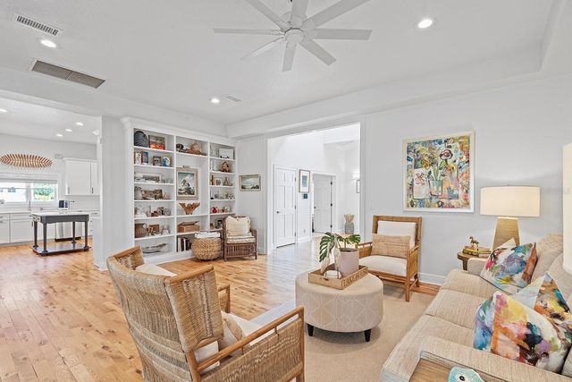 520 LAKE MILLS ROAD, Chuluota, FL 32766