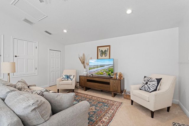 520 LAKE MILLS ROAD, Chuluota, FL 32766