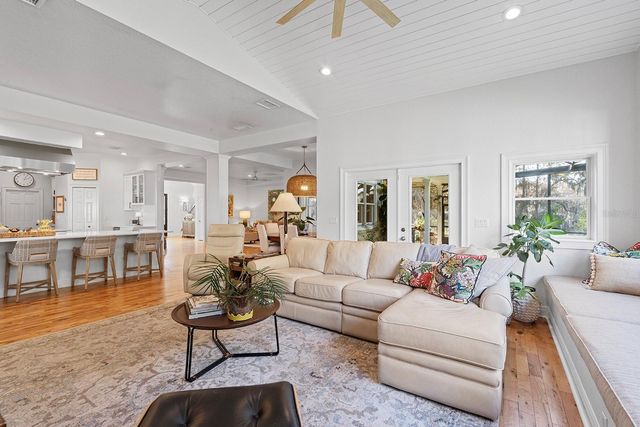 520 LAKE MILLS ROAD, Chuluota, FL 32766