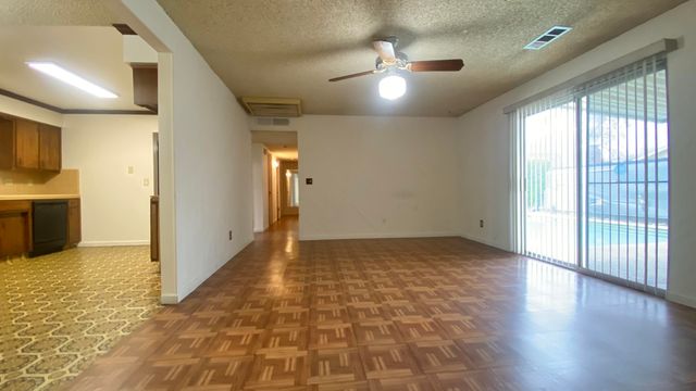 3005 S Verde Vista Street, Visalia, CA 93277