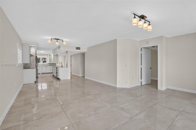 13800 SW 14th Street 114C, Pembroke Pines, FL 33027