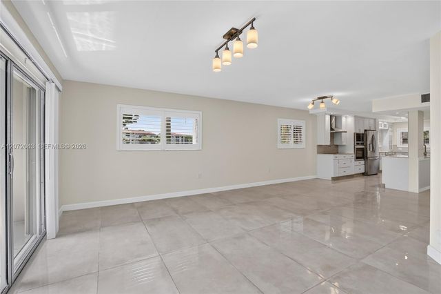 13800 SW 14th Street 114C, Pembroke Pines, FL 33027