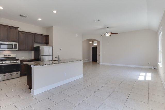 420 Blue Waterleaf LN, Georgetown, TX 78626