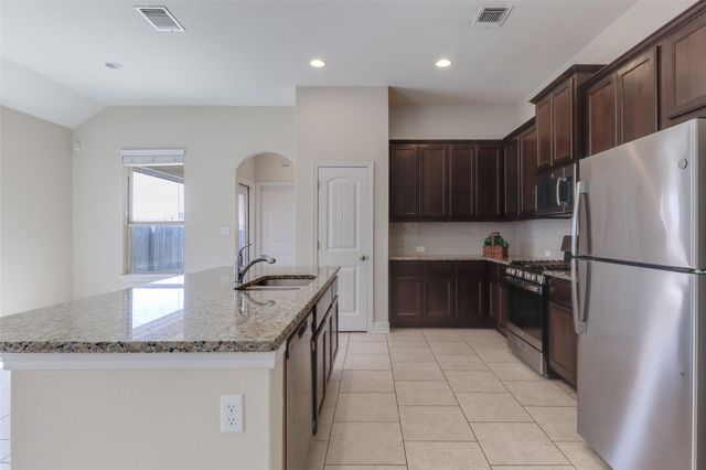 420 Blue Waterleaf LN, Georgetown, TX 78626