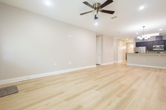 557 Valparaiso Parkway, Valparaiso, FL 32580
