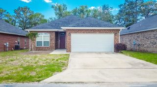 557 Valparaiso Parkway, Valparaiso, FL 32580